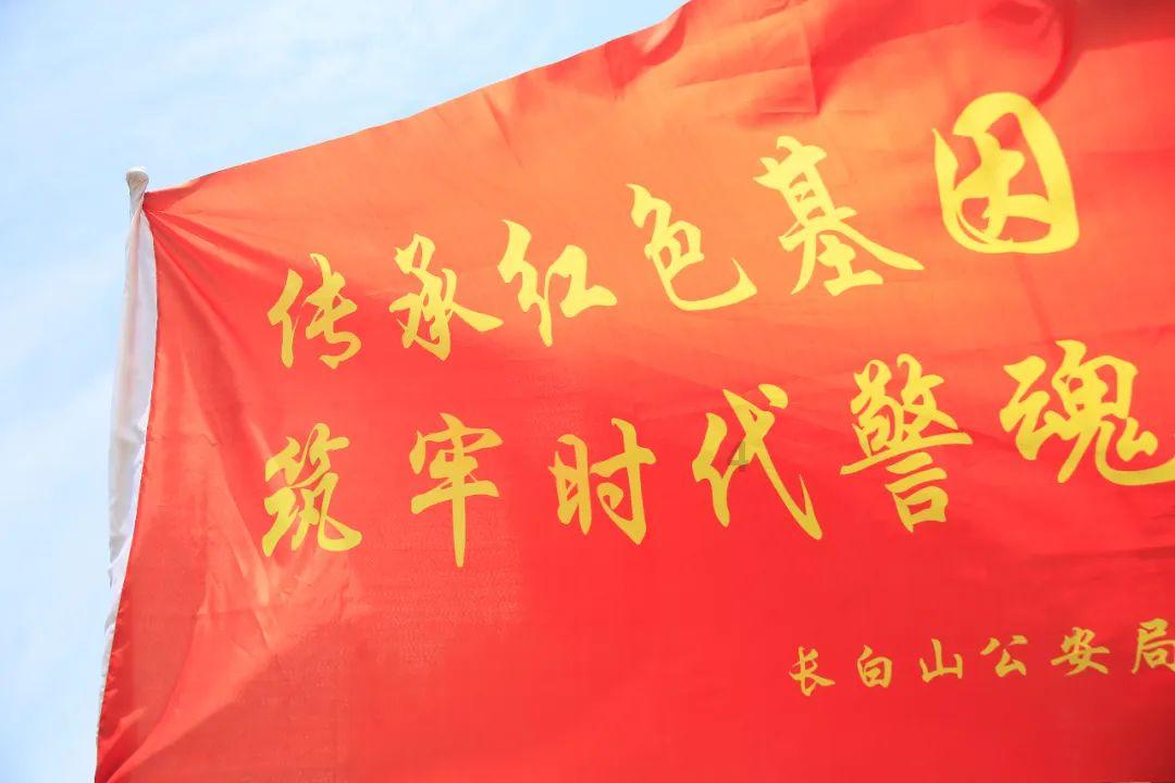 被困在殿堂的学生